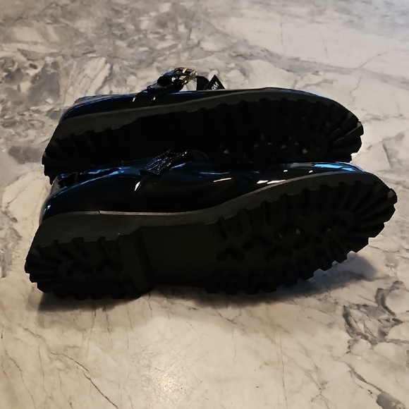 Jones Black Mary Jane Shoes - Picture 4 of 6